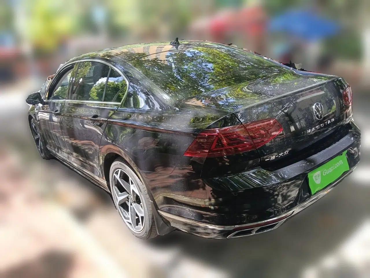 Volkswagen Magotan 2023 2 Million Units Commemorative Edition 330TSI DSG Luxury Version — миниатюра 4