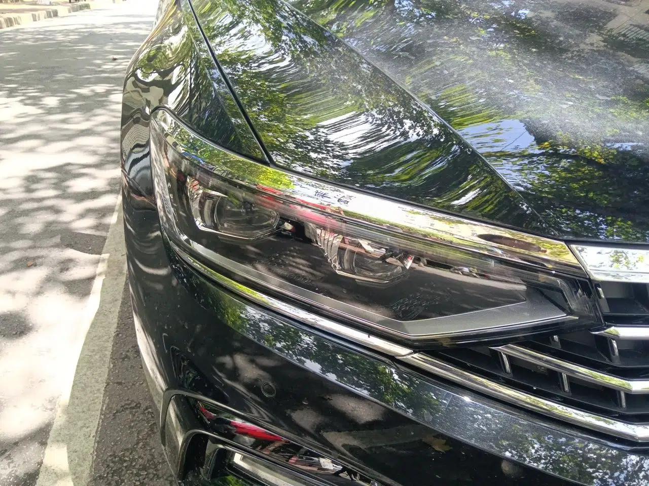 Volkswagen Magotan 2023 2 Million Units Commemorative Edition 330TSI DSG Luxury Version — миниатюра 7