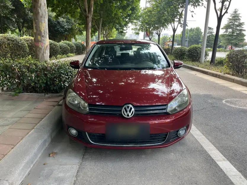 Volkswagen Golf 2014 1.6L Automatic Comfort Model — миниатюра 4