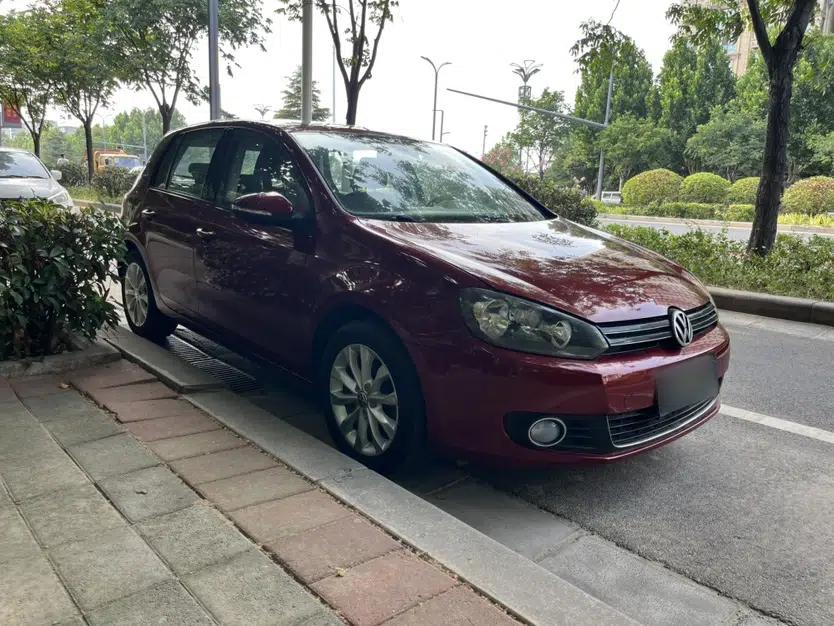 Volkswagen Golf 2014 1.6L Automatic Comfort Model — миниатюра 7