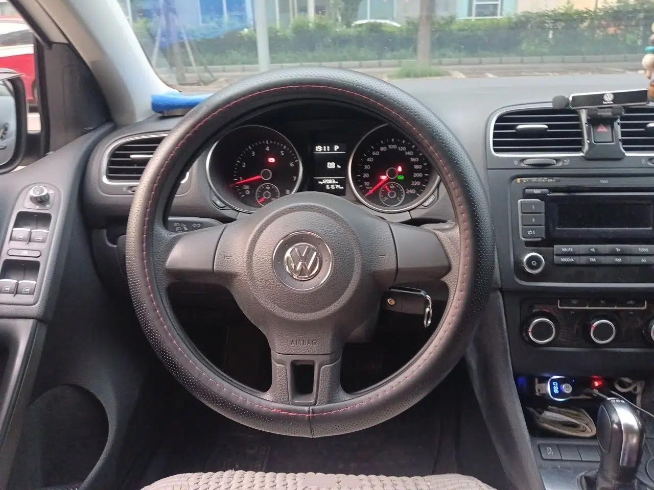 Volkswagen Golf 2011 1.4 TSI Automatic Comfort Model — миниатюра 10