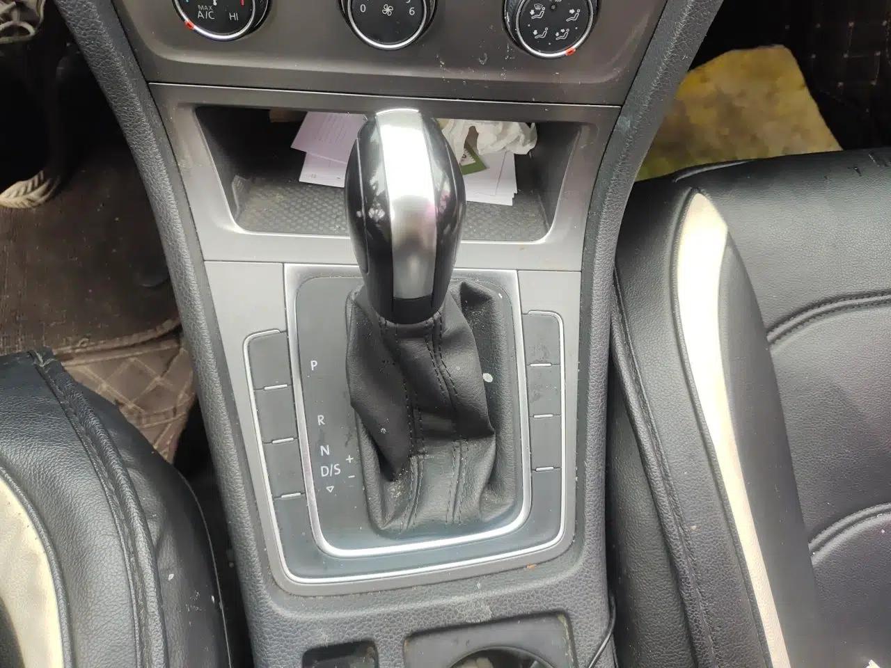 Volkswagen Golf 2016 1.6L Automatic Fashion Model — миниатюра 14
