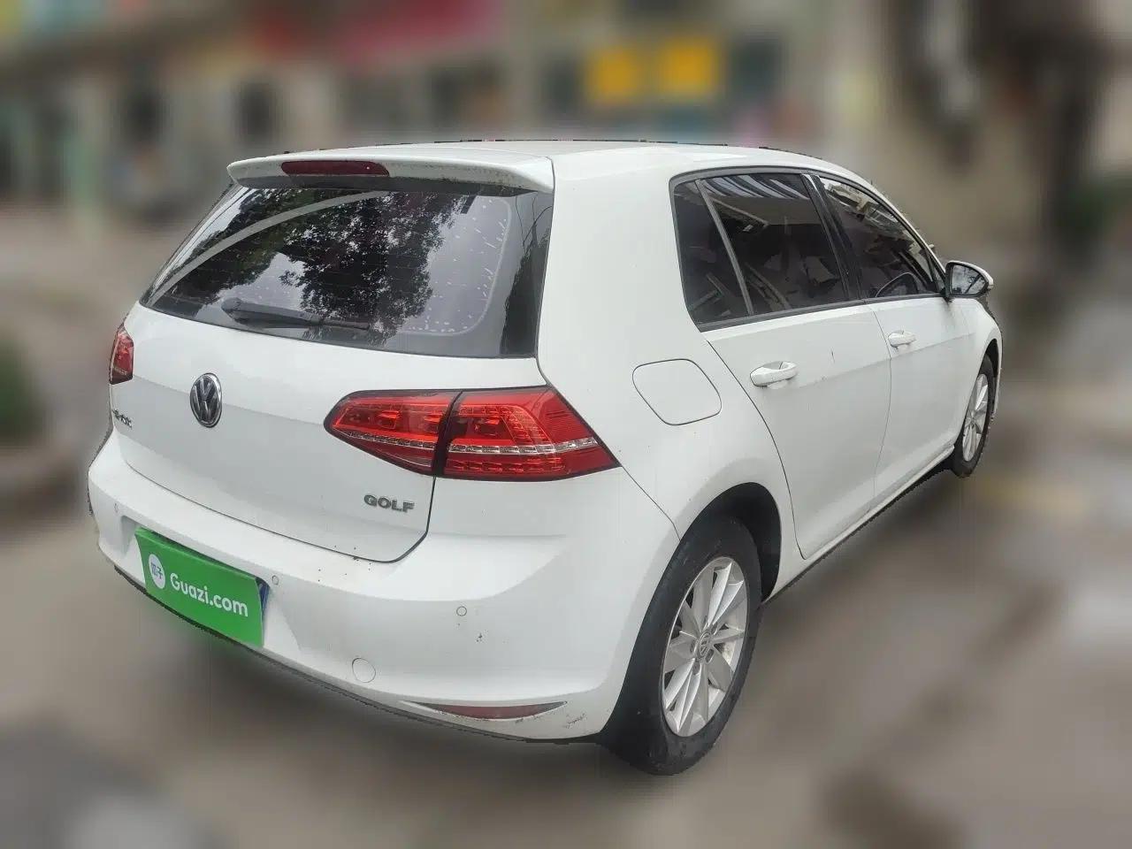 Volkswagen Golf 2016 1.6L Automatic Fashion Model — миниатюра 6