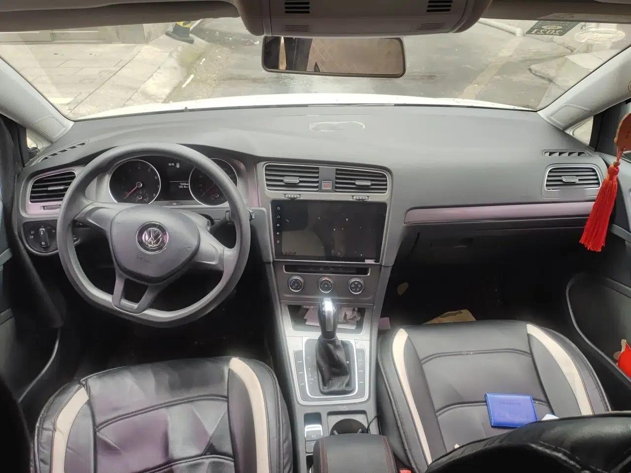 Volkswagen Golf 2016 1.6L Automatic Fashion Model — миниатюра 9