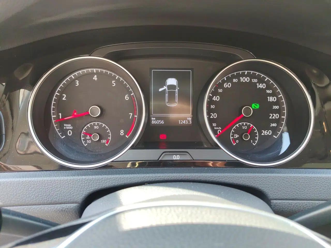 Volkswagen Golf 2015 1.4TSI Automatic Flagship Model — миниатюра 11