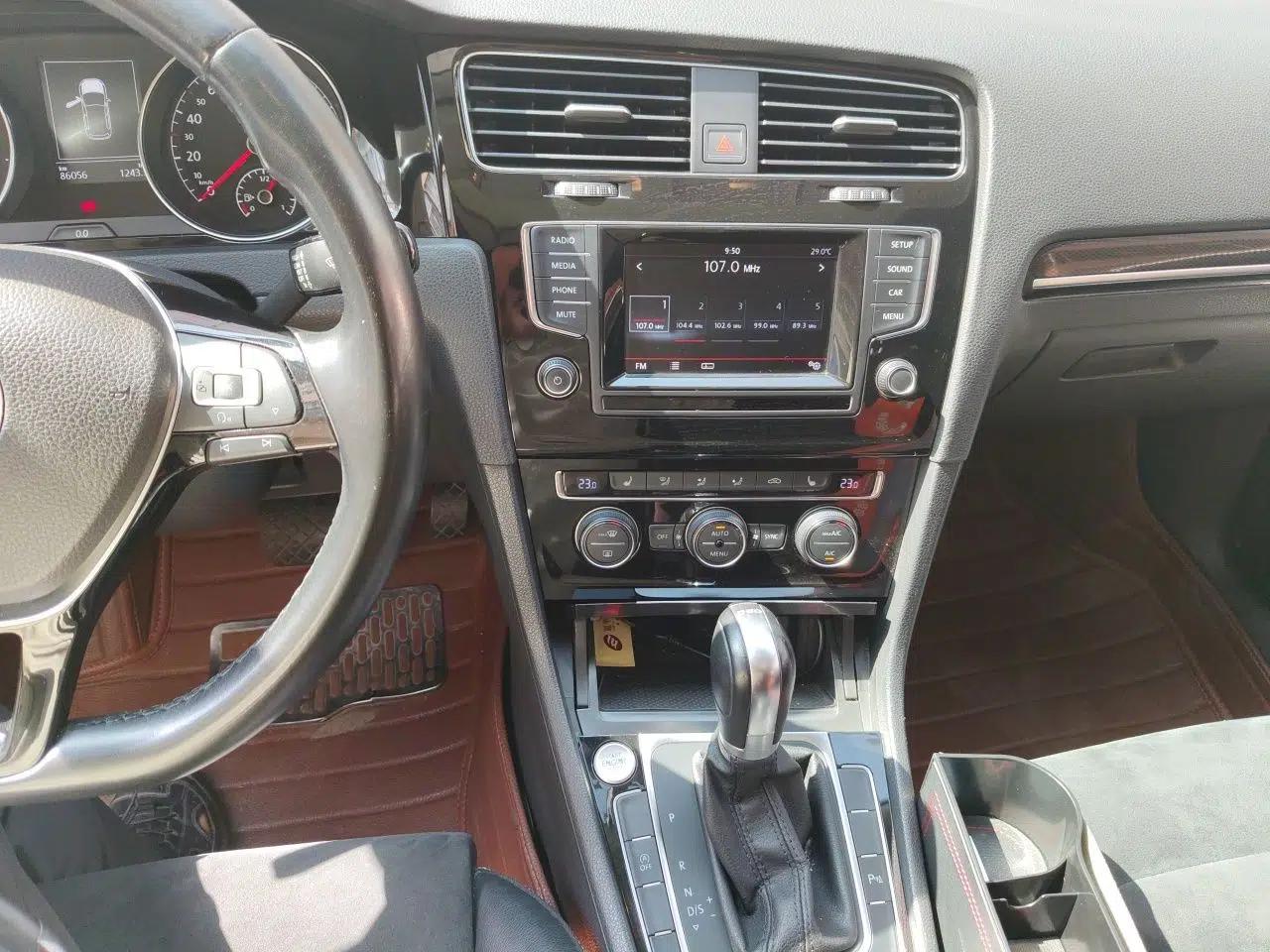 Volkswagen Golf 2015 1.4TSI Automatic Flagship Model — миниатюра 13