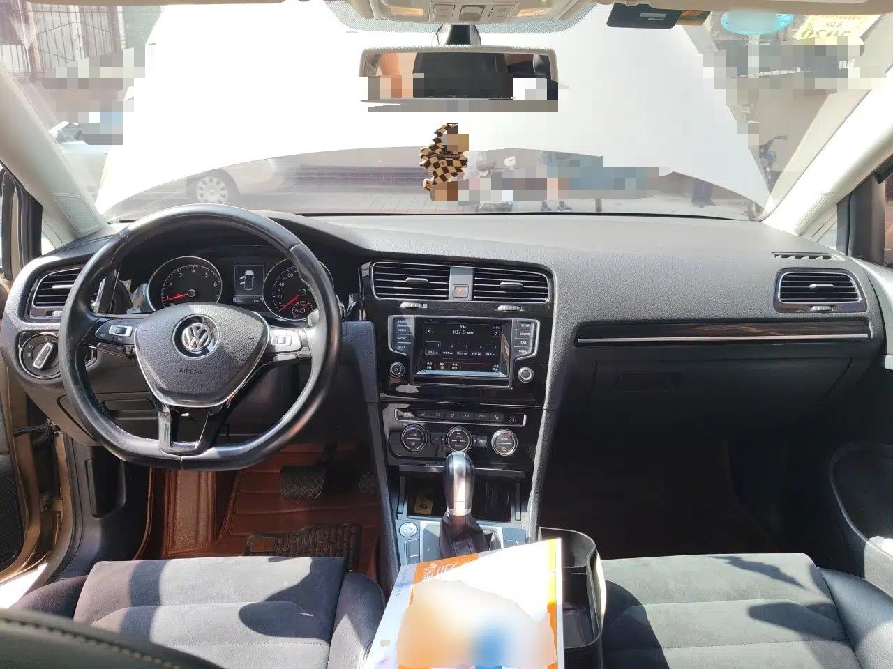 Volkswagen Golf 2015 1.4TSI Automatic Flagship Model — миниатюра 9