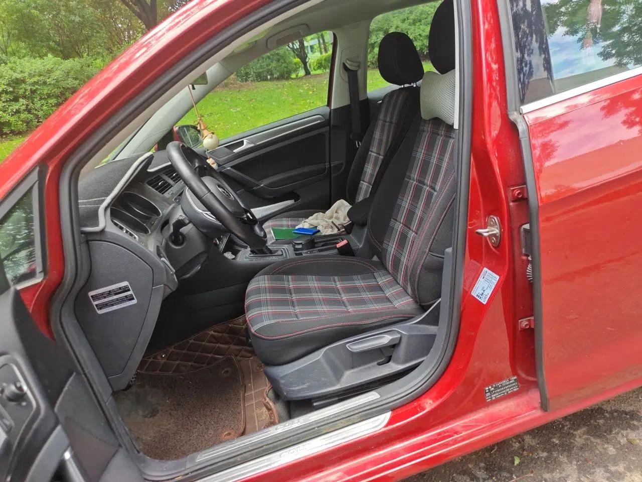 Volkswagen Golf 2016 1.6L Automatic Comfort Model — миниатюра 15