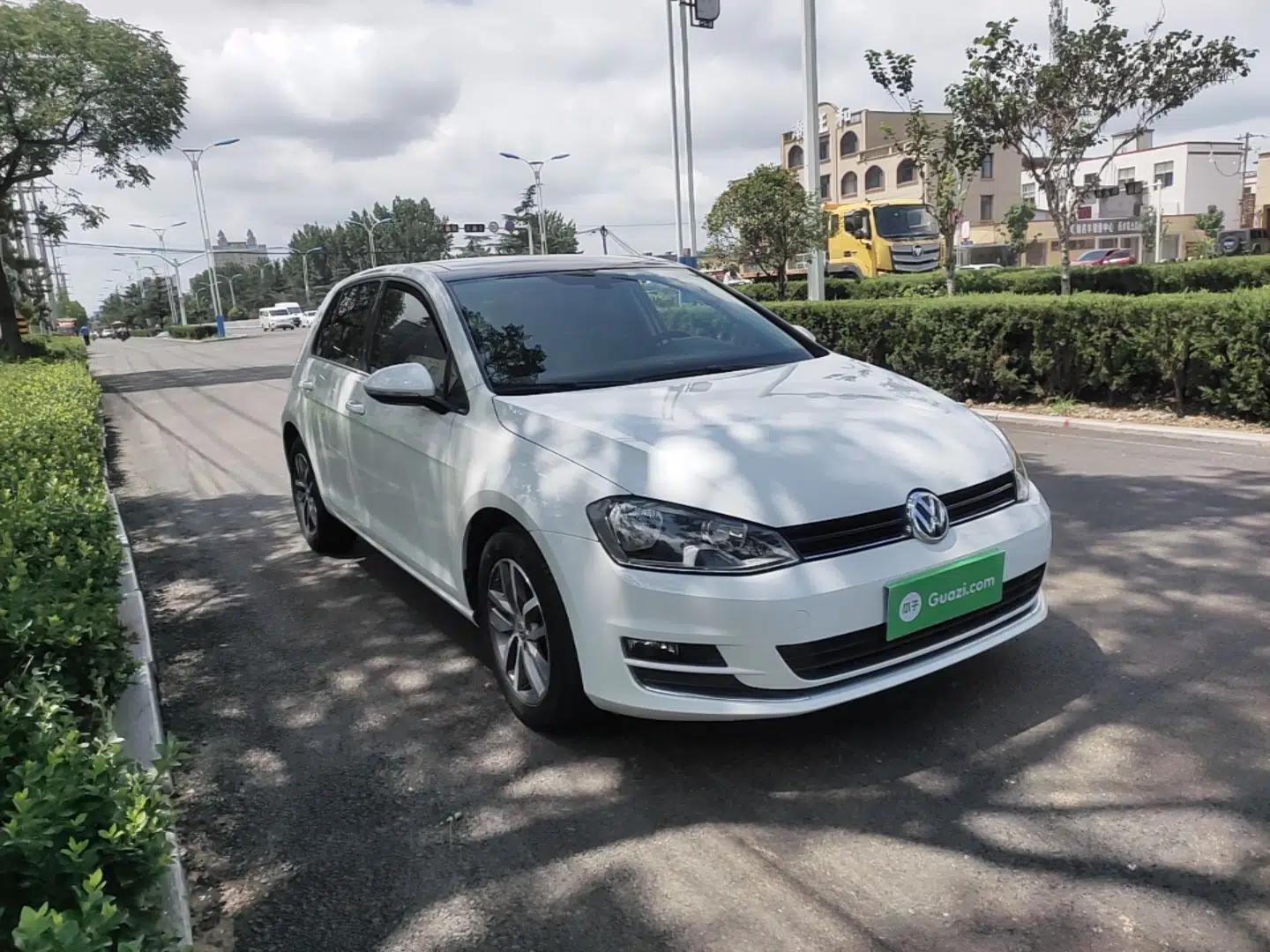 Volkswagen Golf 2016 230TSI Automatic Luxury Version — миниатюра 3