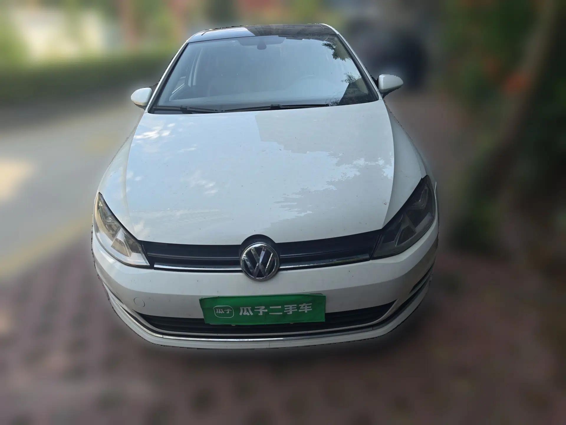Volkswagen Golf 2015 1.4TSI Automatic Luxury Model — миниатюра 2