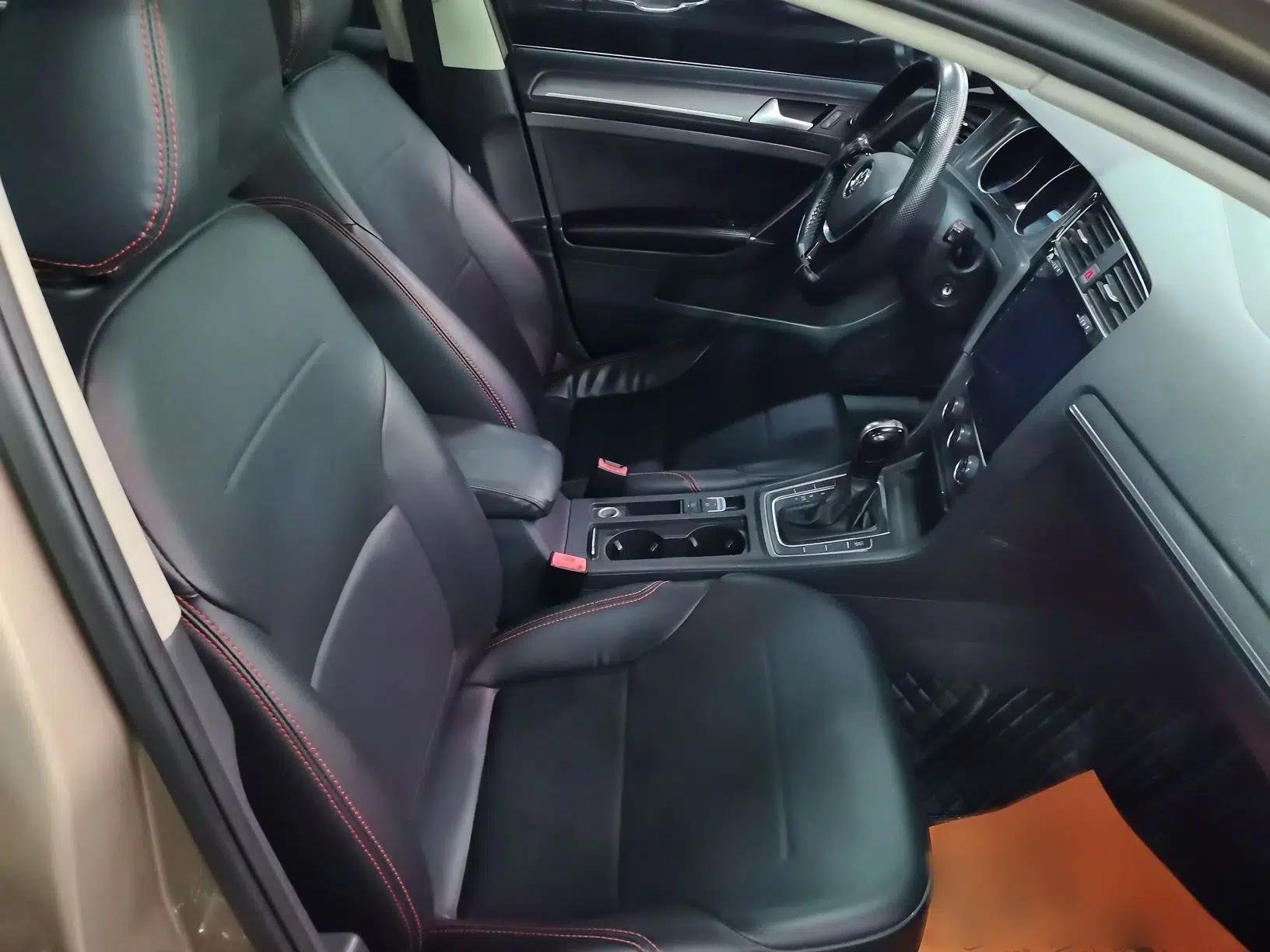 Volkswagen Golf 2016 230TSI Automatic Comfort Version — миниатюра 11
