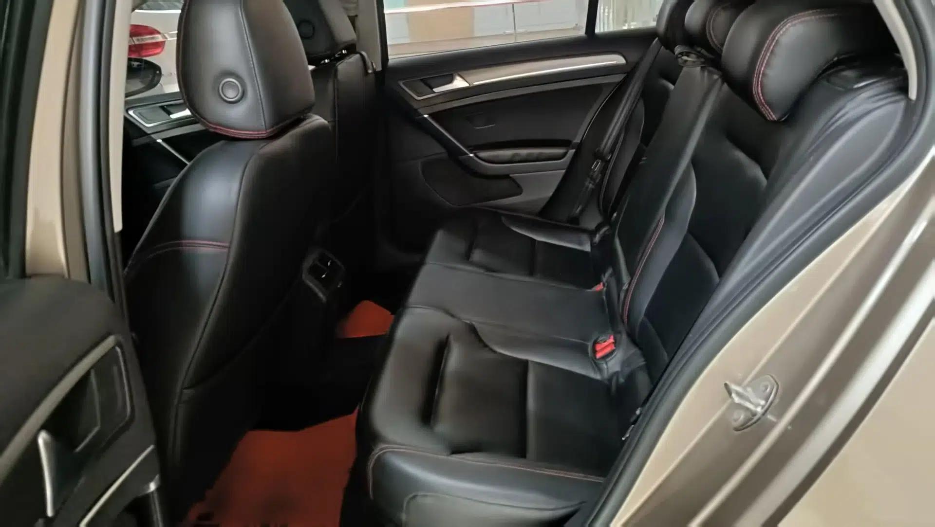 Volkswagen Golf 2016 230TSI Automatic Comfort Version — миниатюра 15