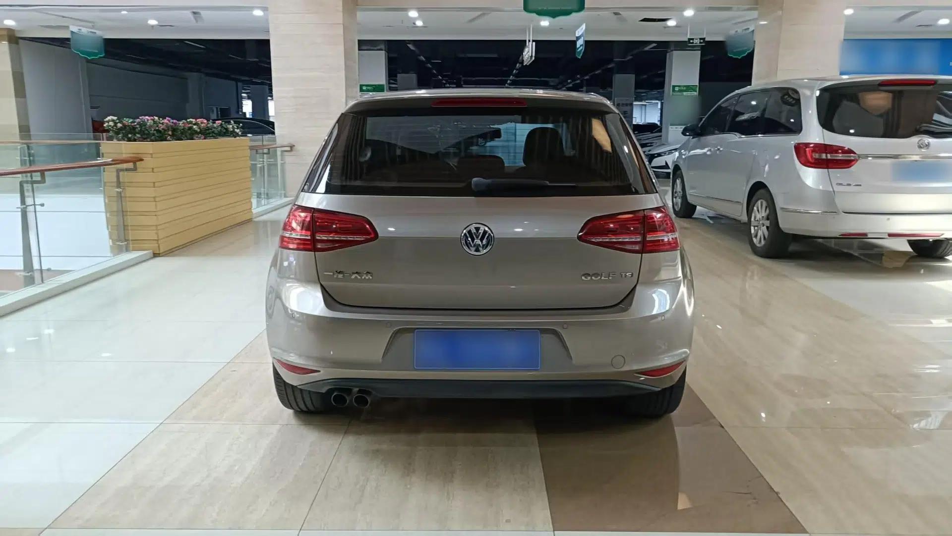 Volkswagen Golf 2016 230TSI Automatic Comfort Version — миниатюра 5