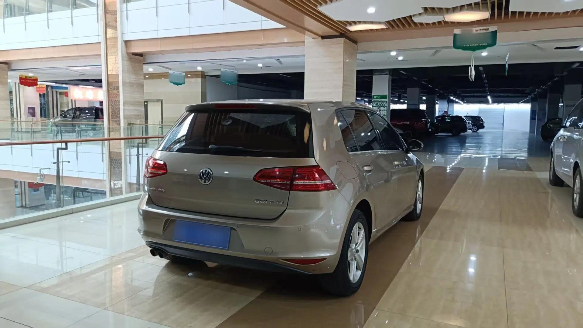 Volkswagen Golf 2016 230TSI Automatic Comfort Version — миниатюра 6