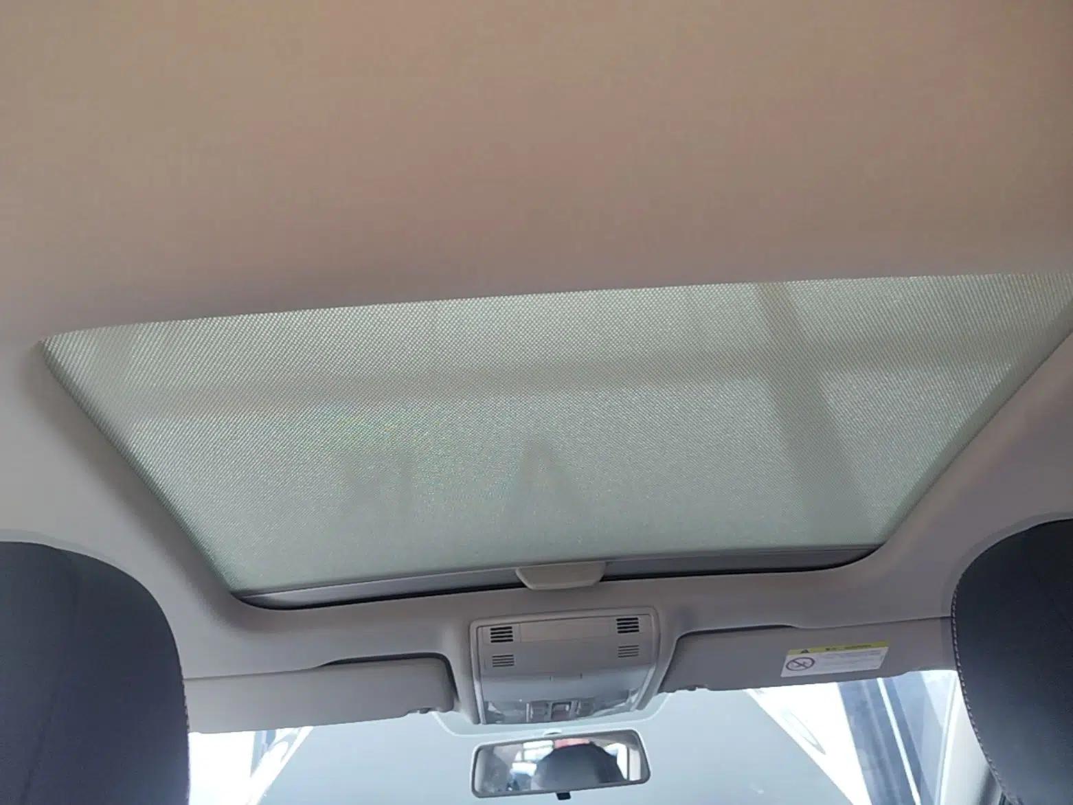 Volkswagen Golf 2015 1.6L Automatic Comfort Model — миниатюра 21