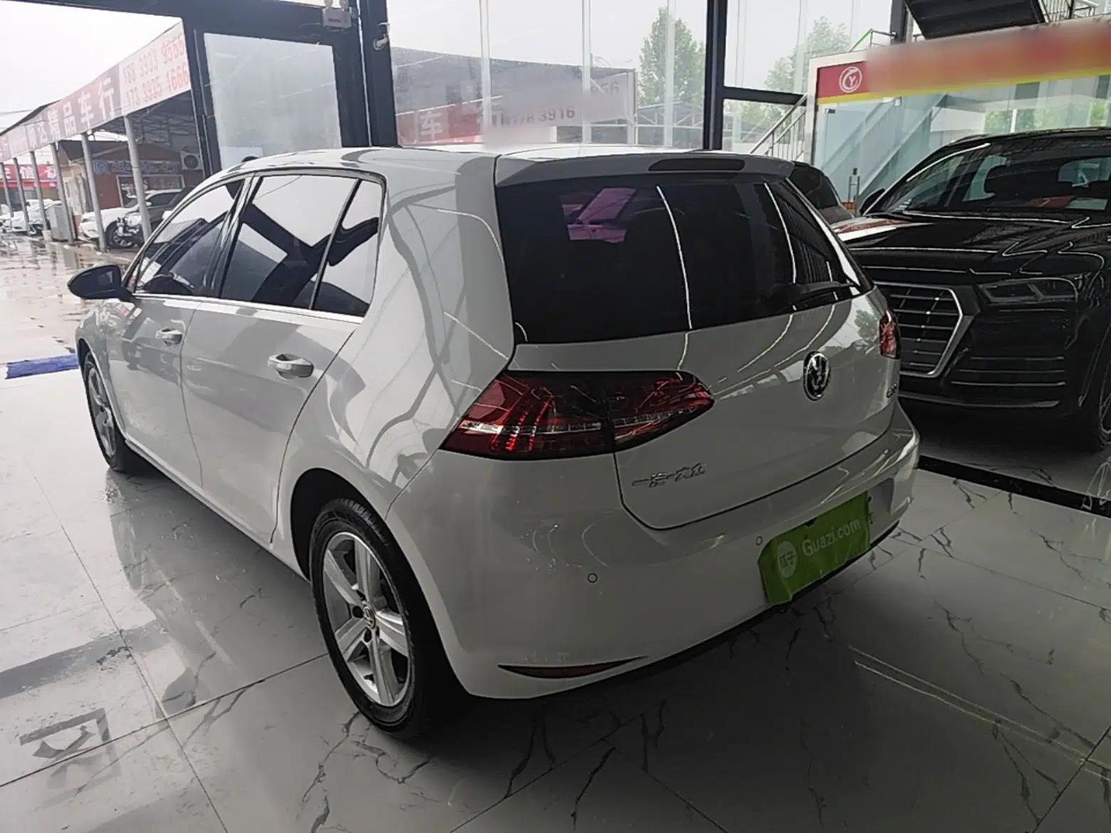 Volkswagen Golf 2015 1.6L Automatic Comfort Model — миниатюра 4