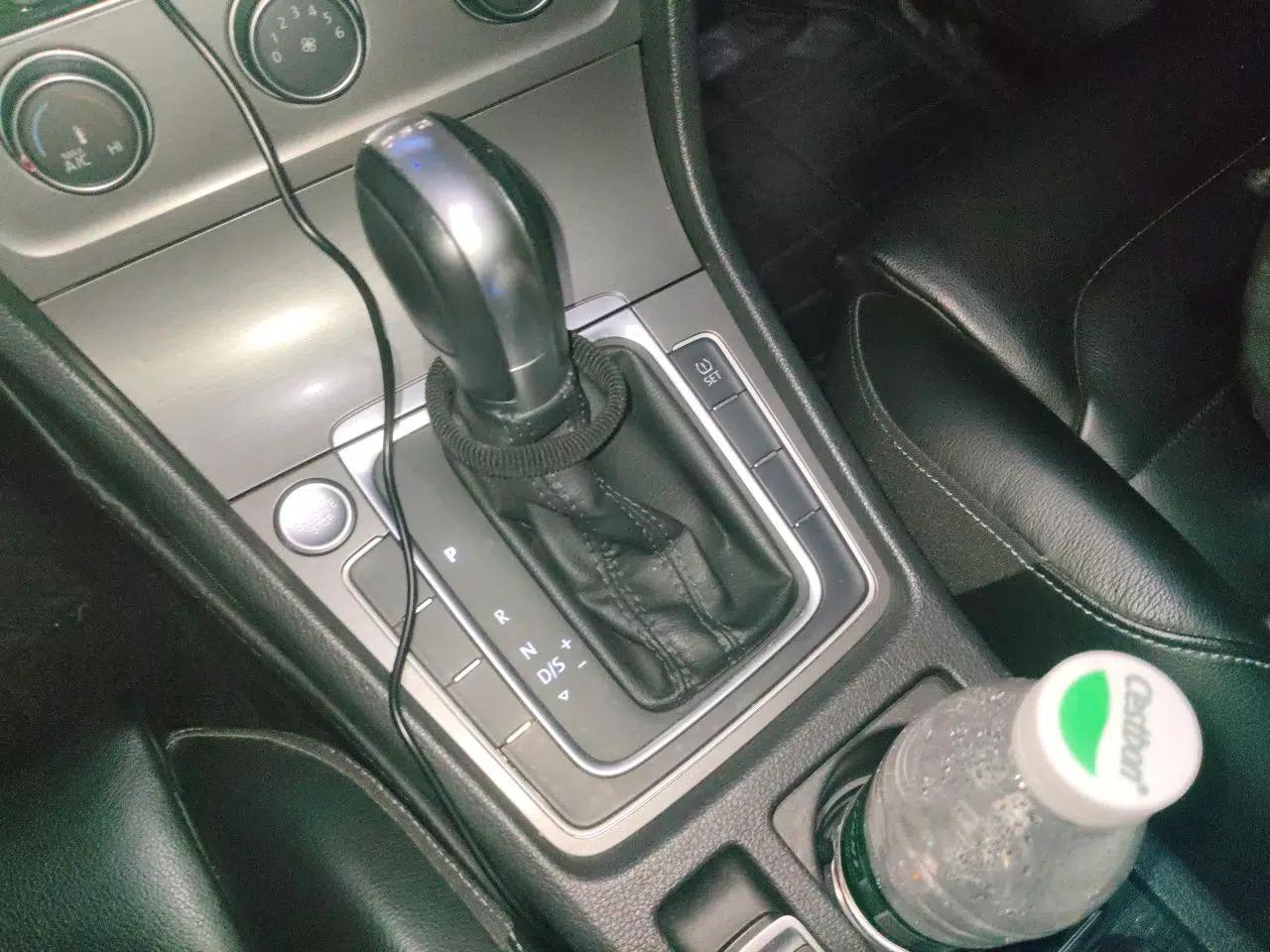 Volkswagen Golf 2014 1.4TSI Automatic Luxury Model — миниатюра 11