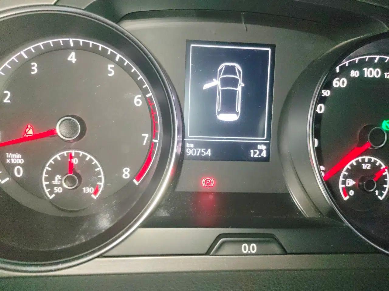 Volkswagen Golf 2014 1.4TSI Automatic Luxury Model — миниатюра 9