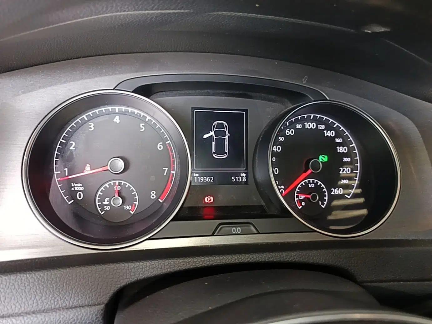 Volkswagen Golf 2015 1.4TSI Automatic Comfort Model — миниатюра 14