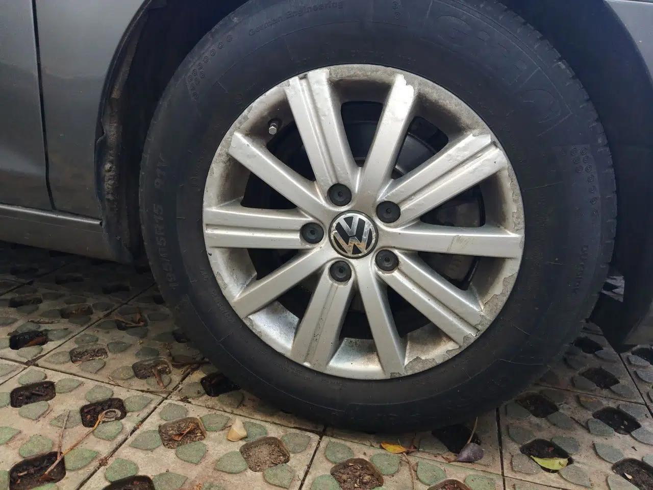 Volkswagen Golf 2012 1.6 Manual Fashion Edition — миниатюра 8
