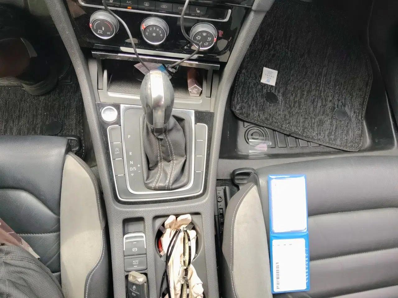 Volkswagen Golf 2016 1.4TSI Automatic R-Line — миниатюра 14
