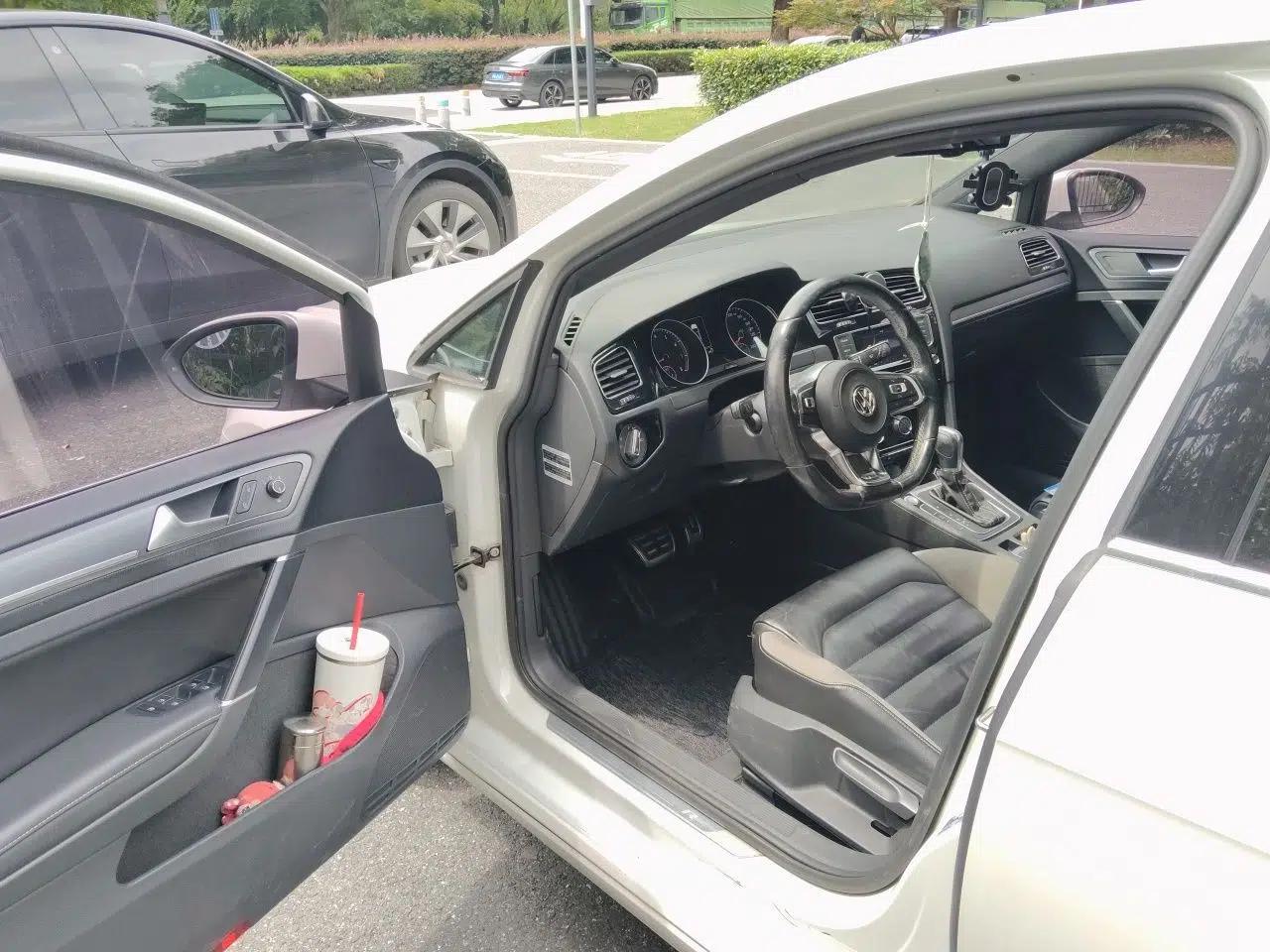 Volkswagen Golf 2016 1.4TSI Automatic R-Line — миниатюра 16