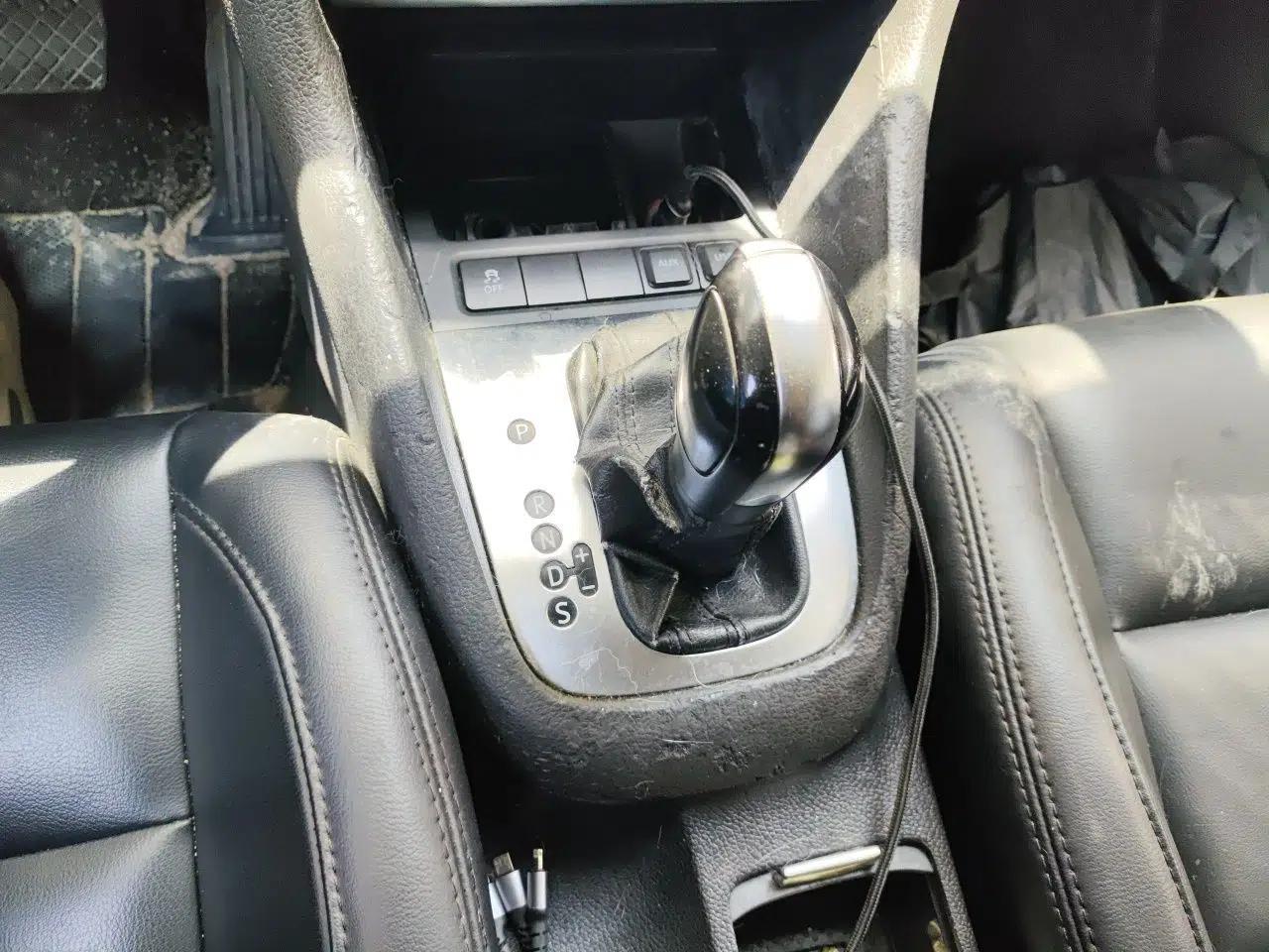 Volkswagen Golf 2012 1.6L Automatic Comfort Model — миниатюра 14
