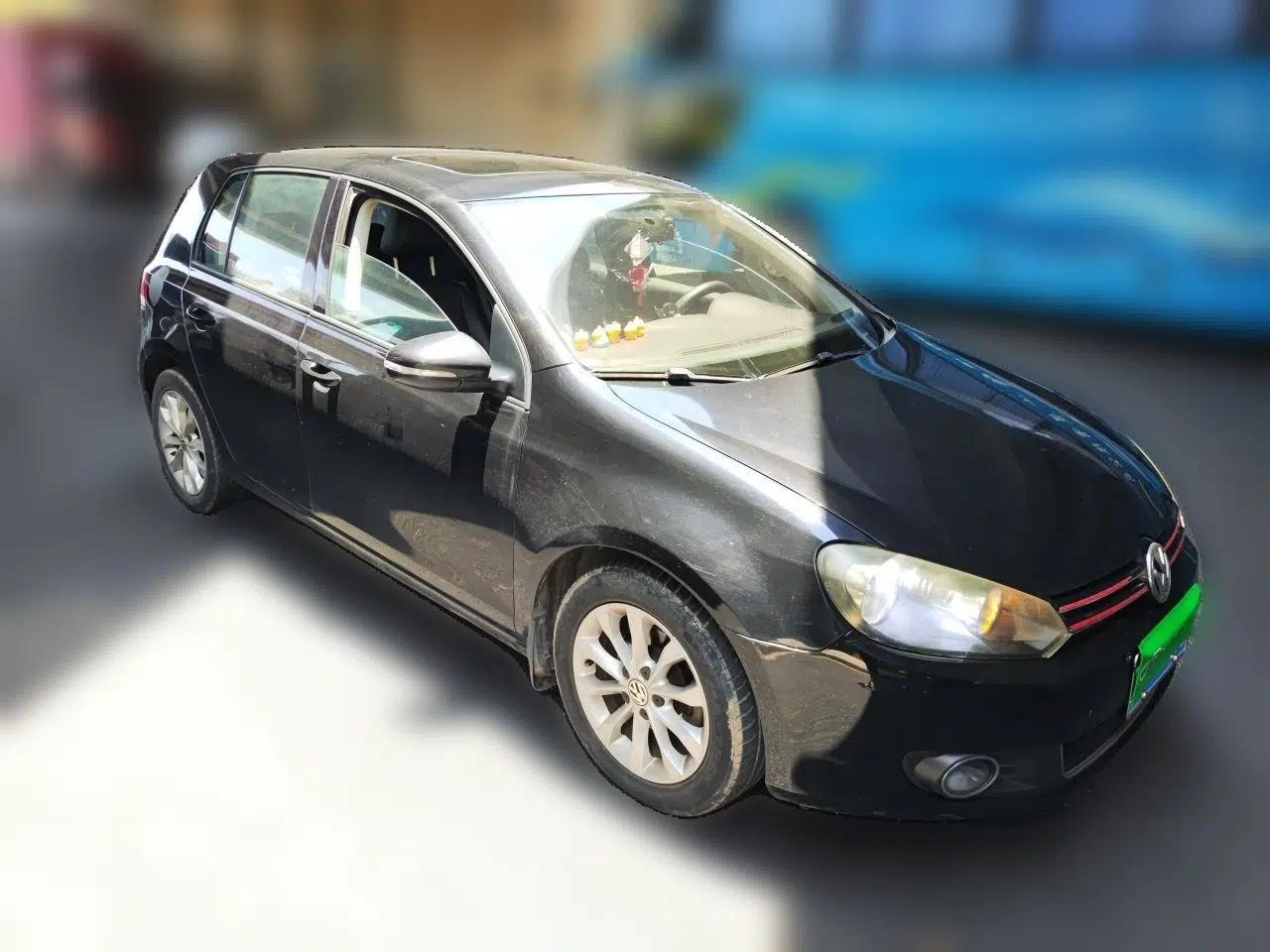 Volkswagen Golf 2012 1.6L Automatic Comfort Model — миниатюра 3