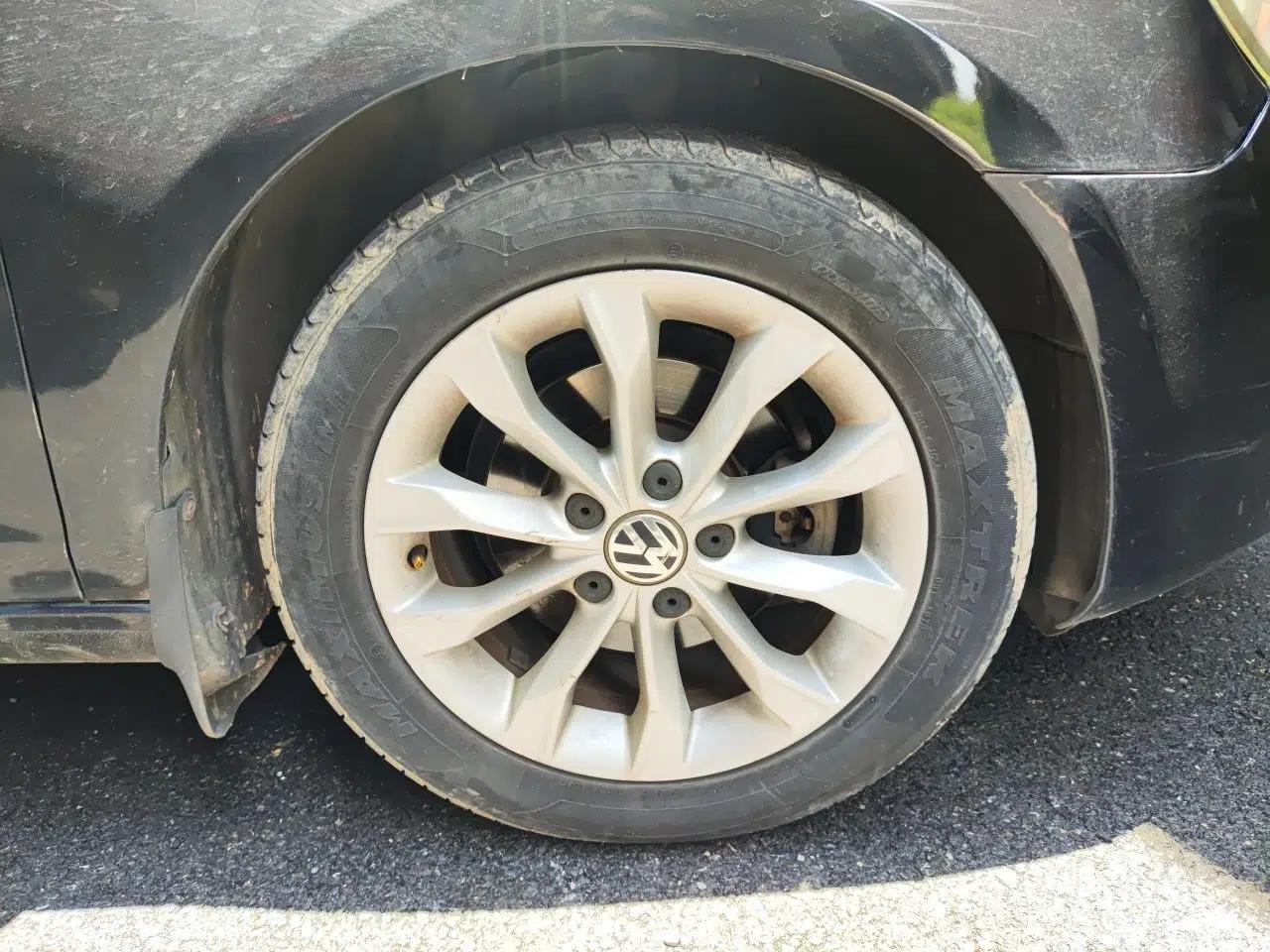Volkswagen Golf 2012 1.6L Automatic Comfort Model — миниатюра 8