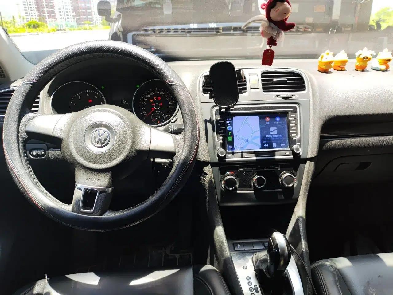 Volkswagen Golf 2012 1.6L Automatic Comfort Model — миниатюра 9