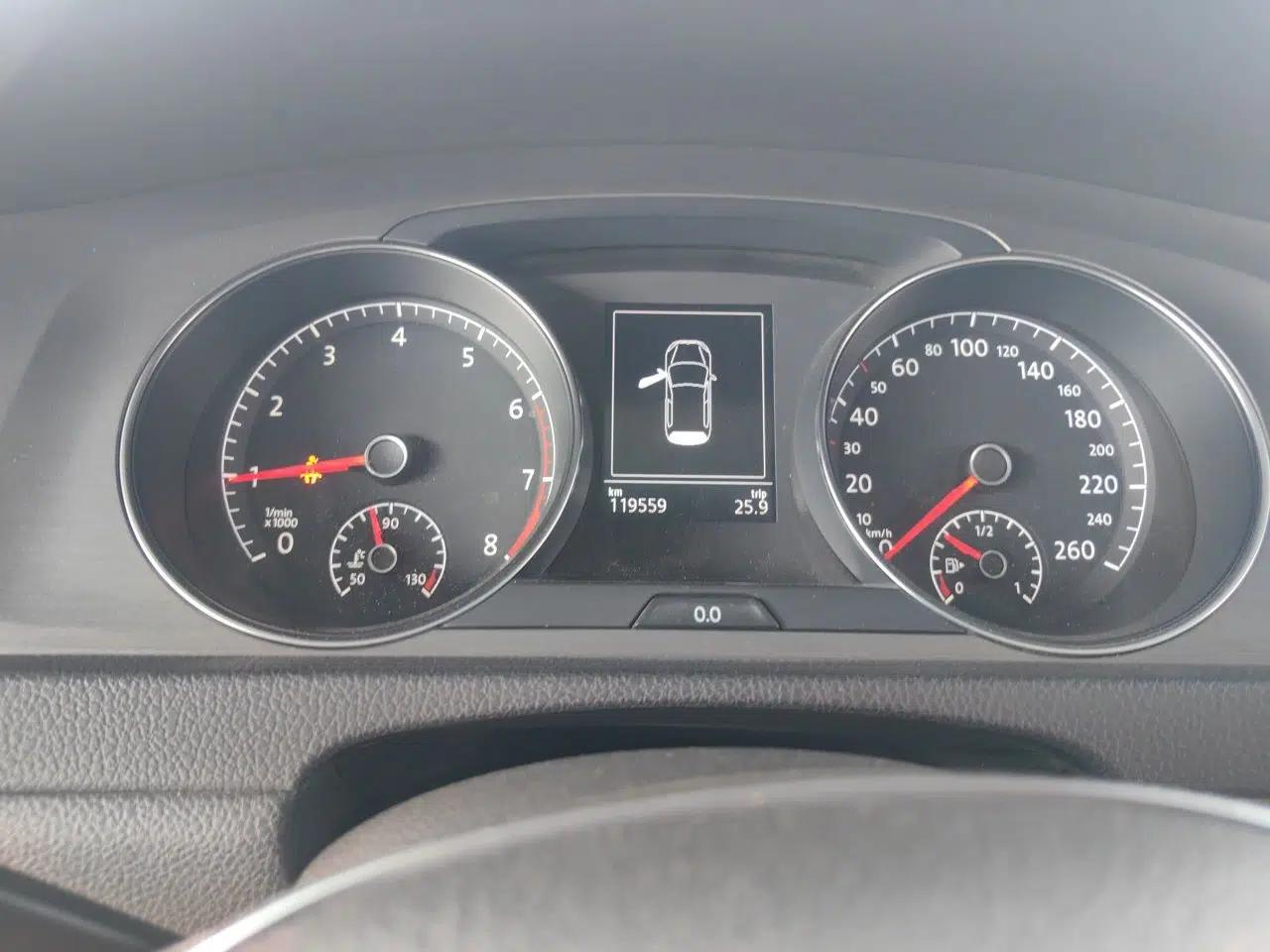 Volkswagen Golf 2014 1.4TSI Automatic Luxury Model — миниатюра 11