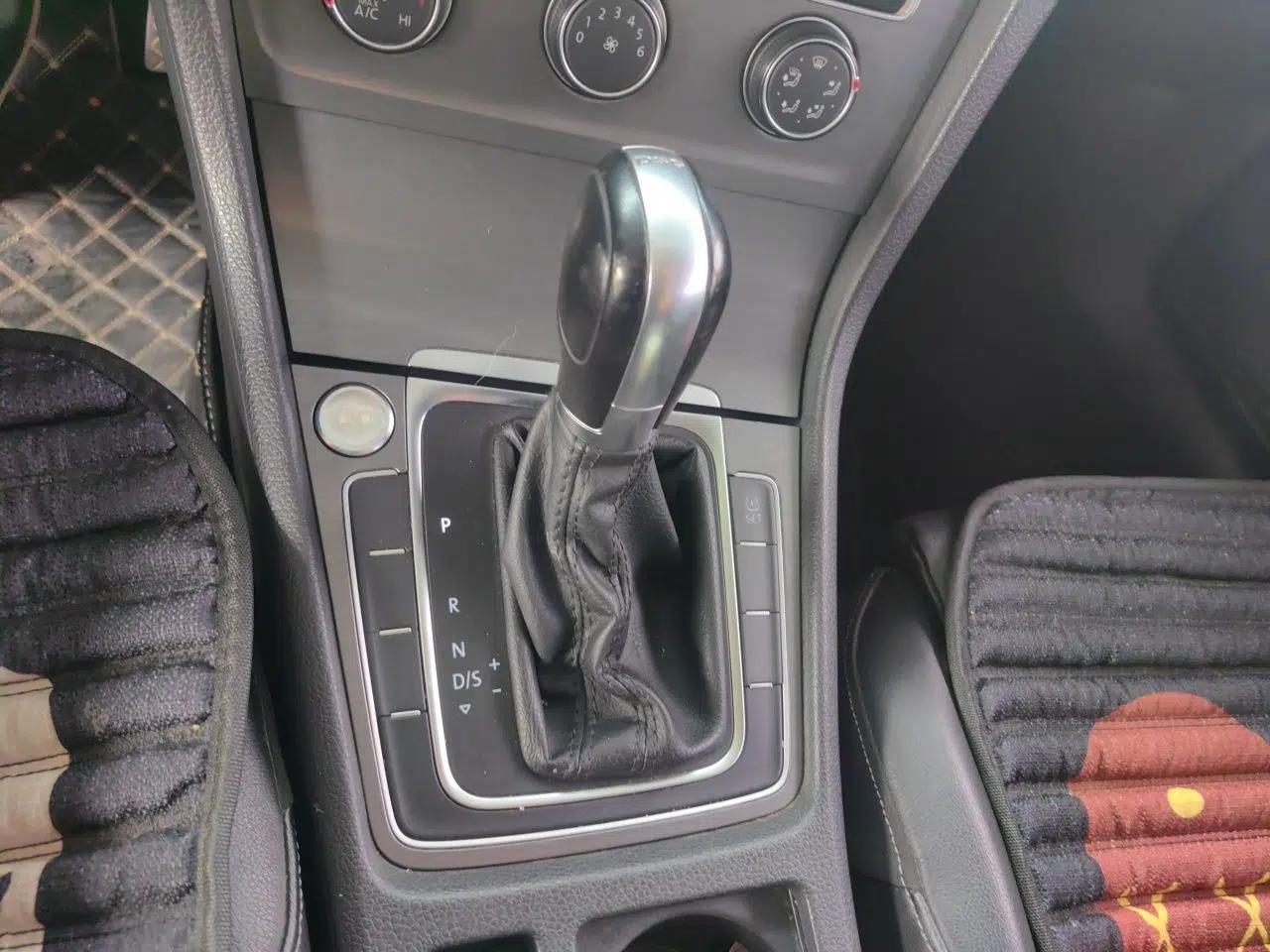 Volkswagen Golf 2014 1.4TSI Automatic Luxury Model — миниатюра 14
