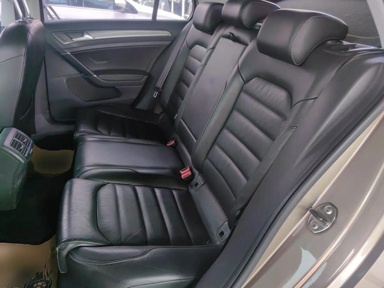Volkswagen Golf 2014 1.4TSI Automatic Luxury Model — миниатюра 17