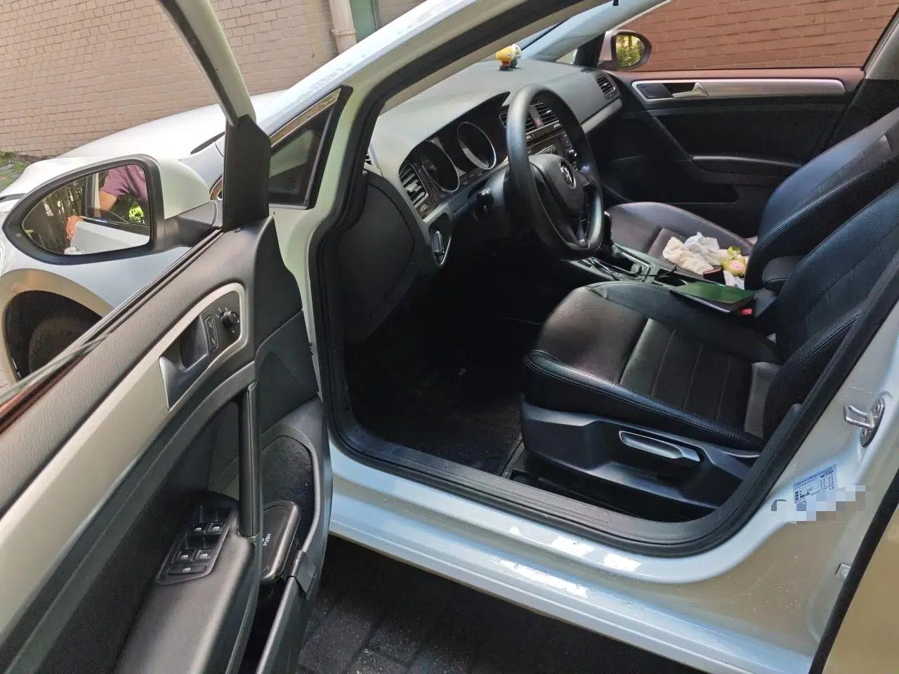 Volkswagen Golf 2018 1.6L Automatic Fashion Model — миниатюра 16
