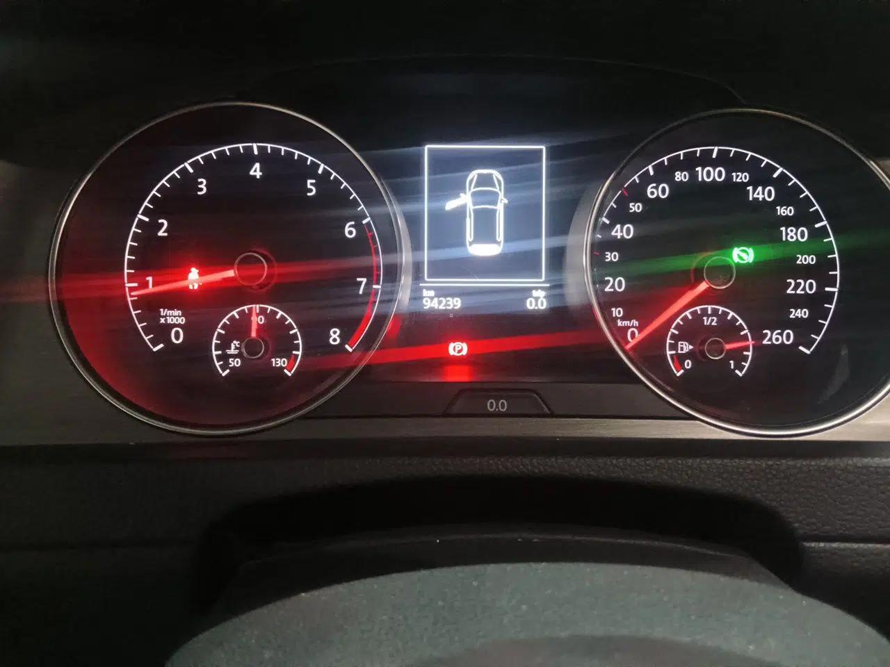 Volkswagen Golf 2014 1.6L Automatic Fashion Model — миниатюра 12