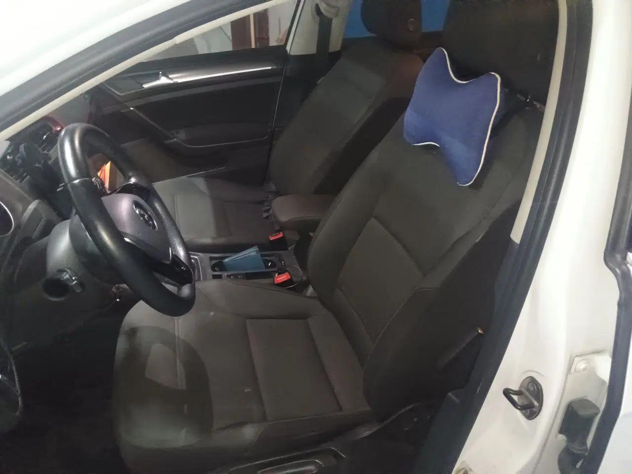 Volkswagen Golf 2014 1.6L Automatic Fashion Model — миниатюра 15