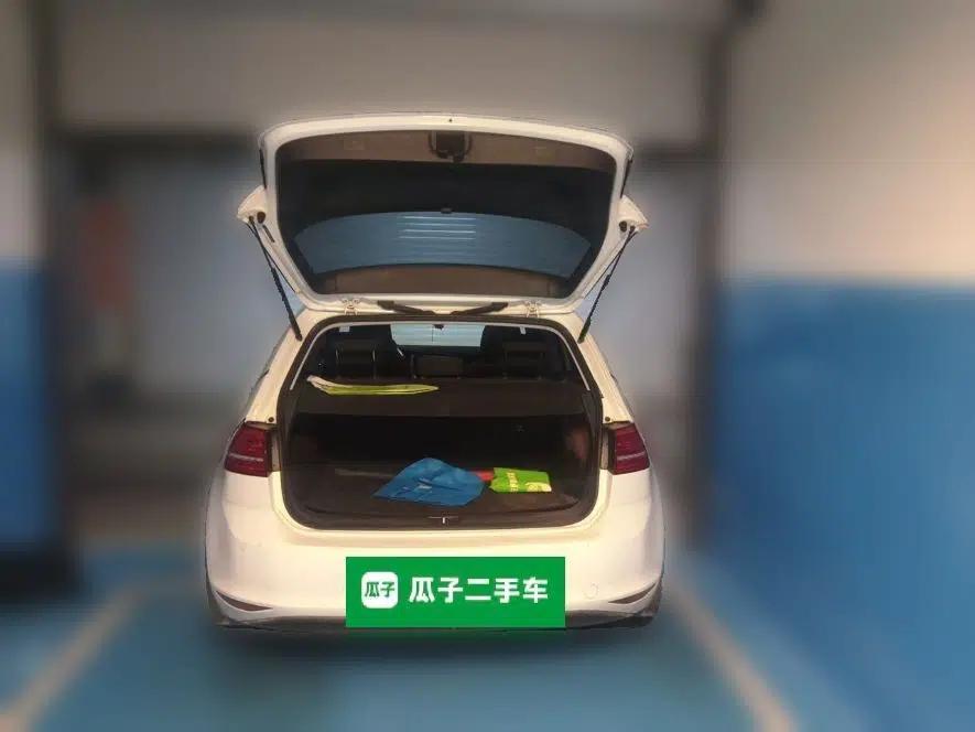 Volkswagen Golf 2014 1.6L Automatic Fashion Model — миниатюра 19