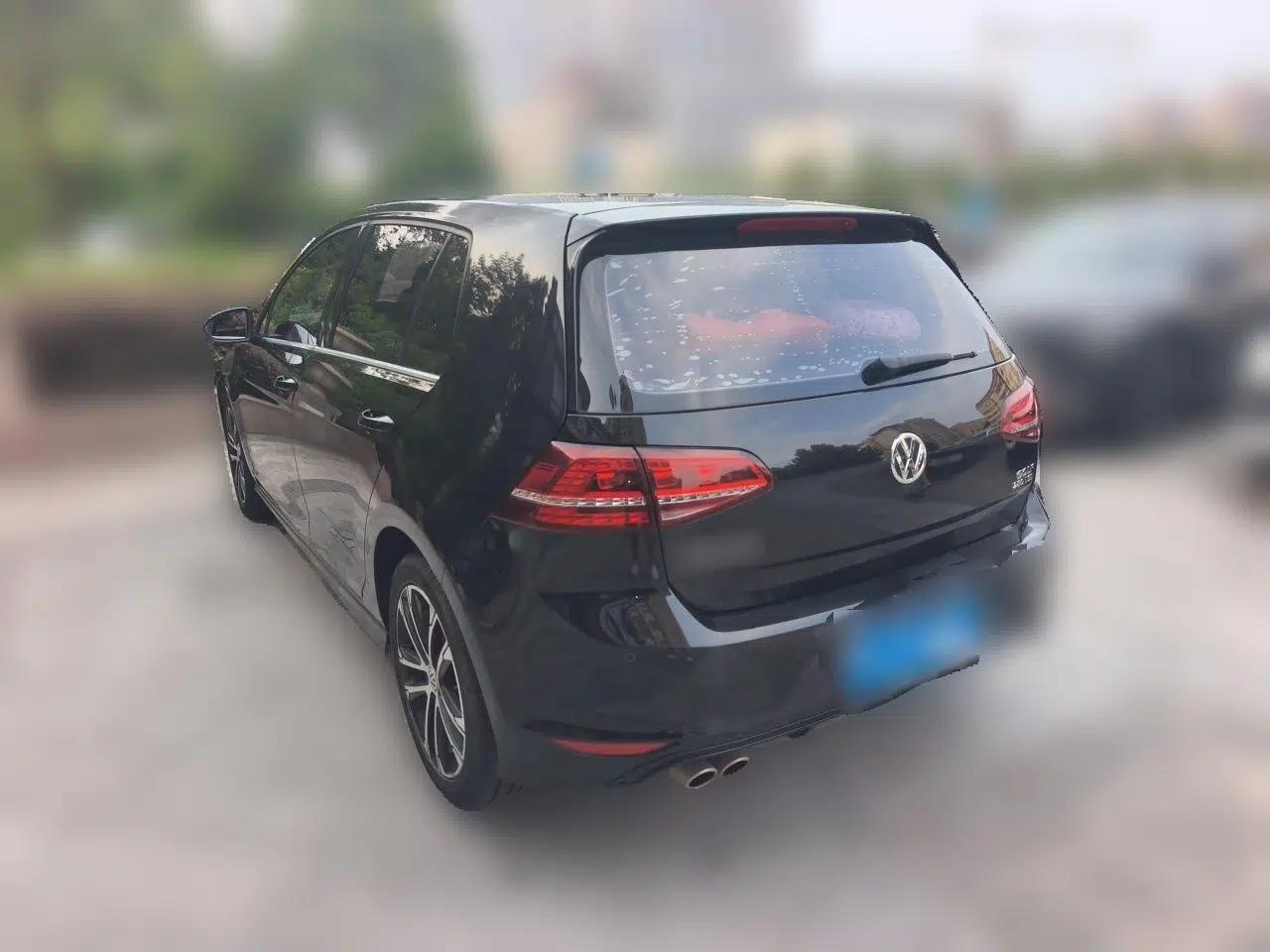 Volkswagen Golf 2017 280TSI Automatic R-Line Million-Vehicle Commemorative Edition — миниатюра 4