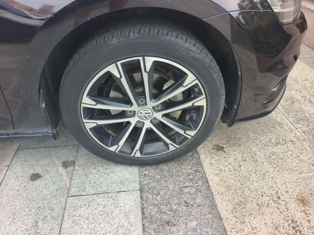 Volkswagen Golf 2017 280TSI Automatic R-Line Million-Vehicle Commemorative Edition — миниатюра 8