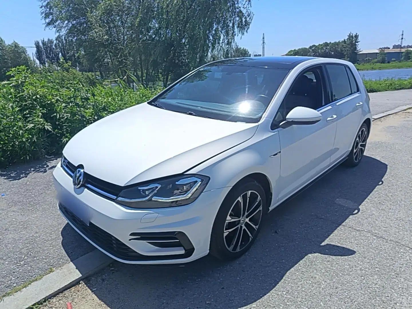 Volkswagen Golf 2018 280TSI Automatic R-Line Model — миниатюра 1