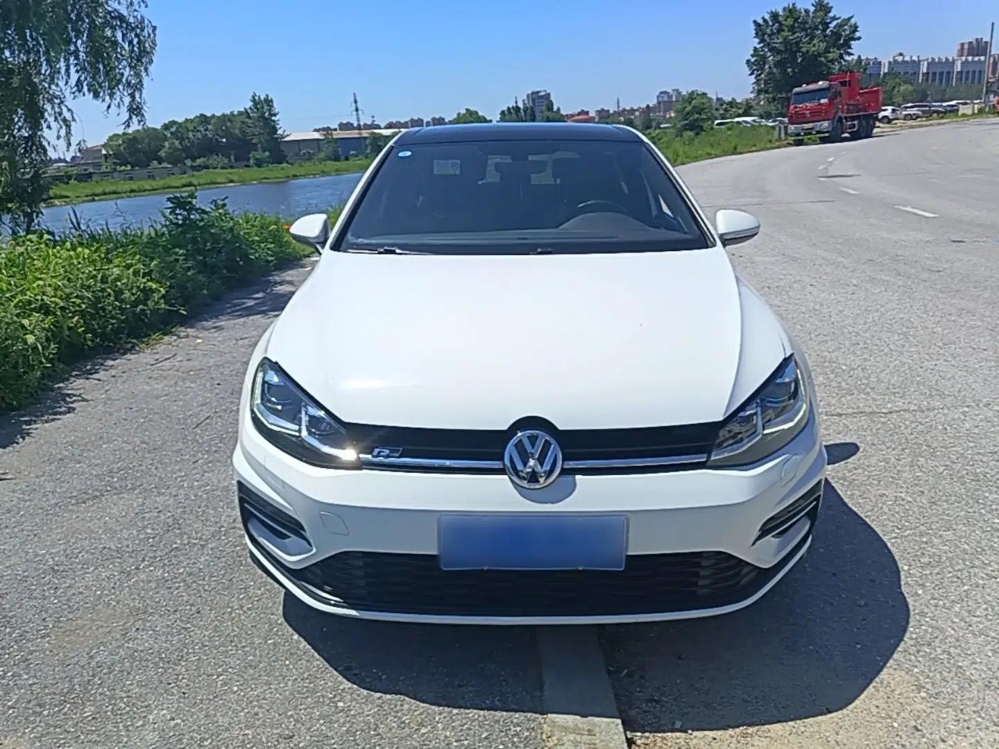 Volkswagen Golf 2018 280TSI Automatic R-Line Model — миниатюра 2