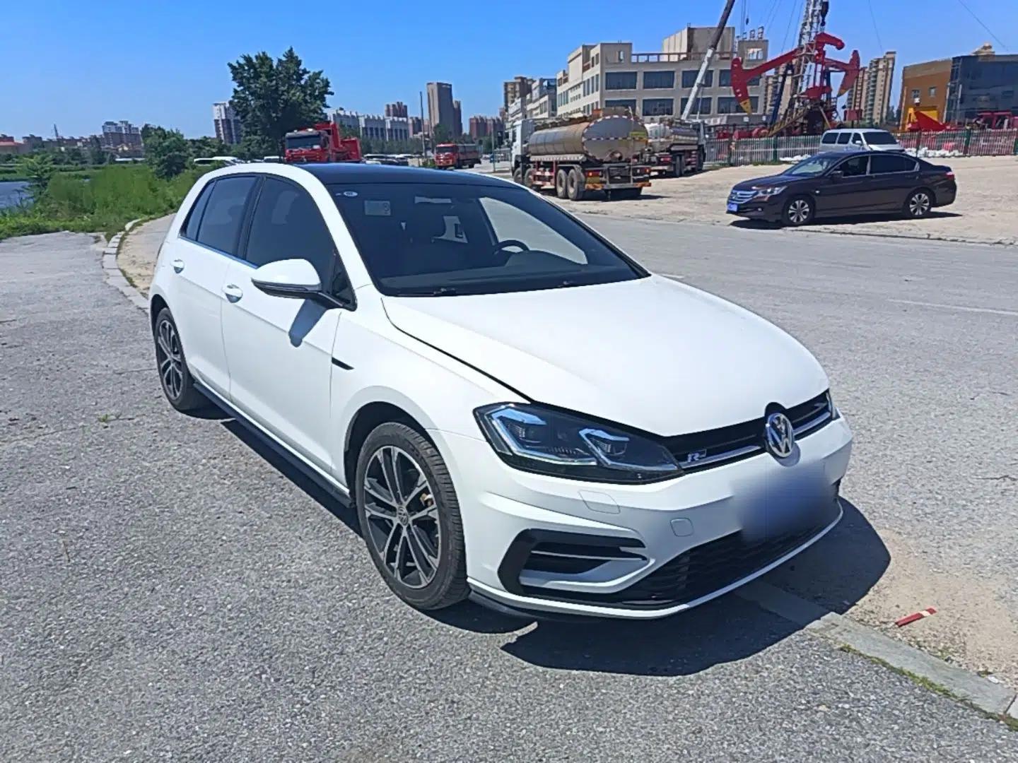 Volkswagen Golf 2018 280TSI Automatic R-Line Model — миниатюра 3