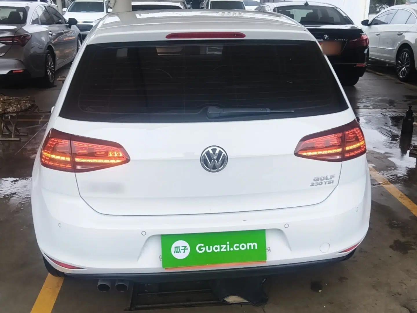 Volkswagen Golf 2017 230TSI Automatic Luxury Million-Vehicle Commemorative Edition — миниатюра 5