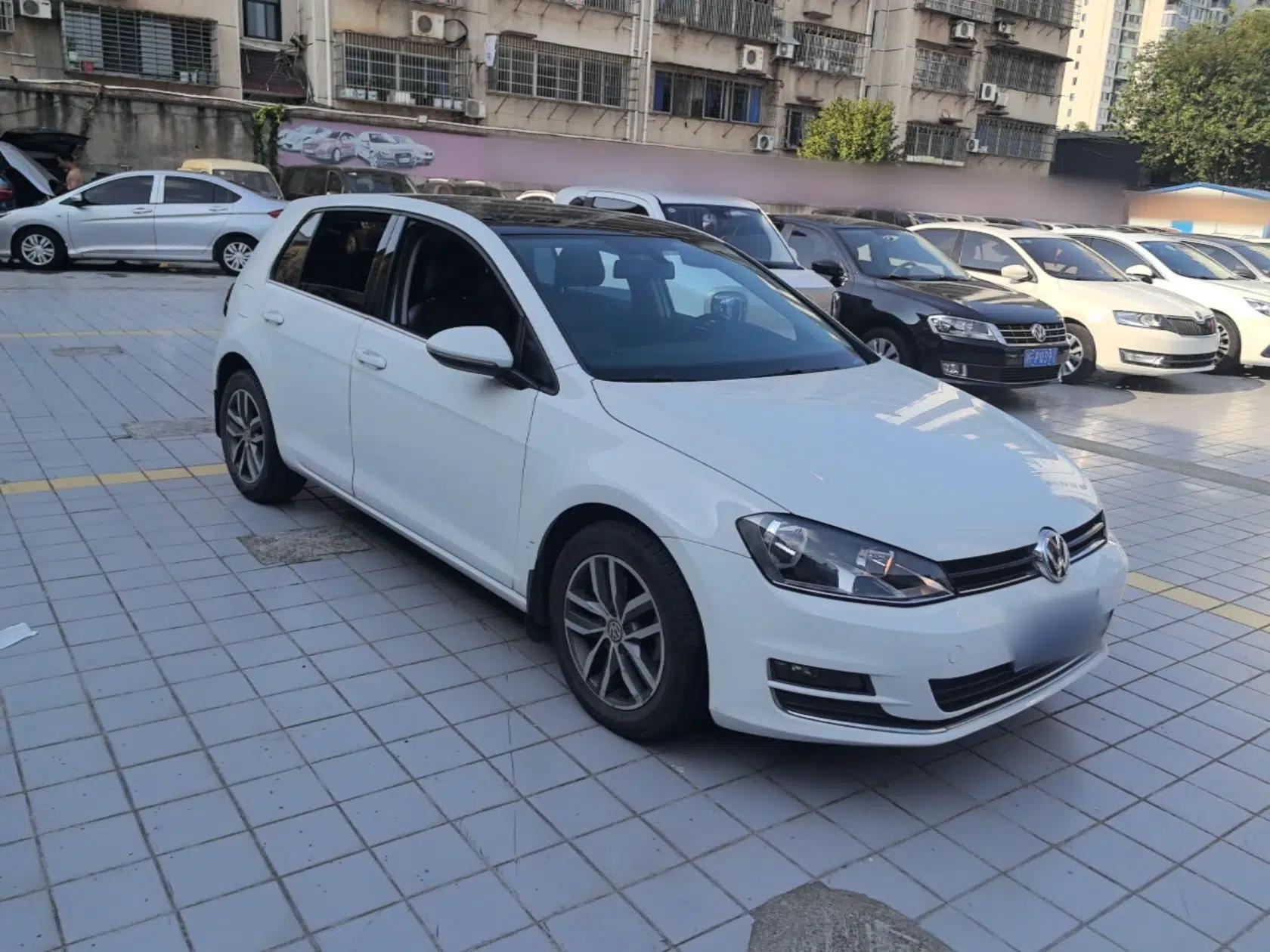 Volkswagen Golf 2016 230TSI Automatic Luxury Version — миниатюра 3