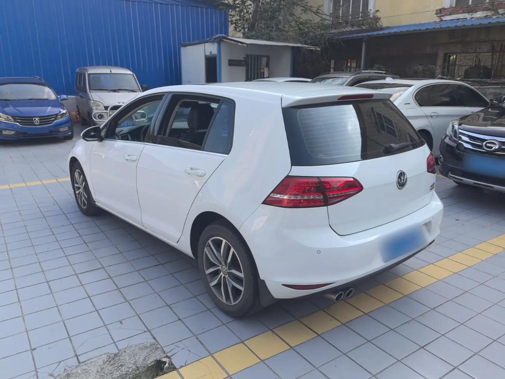 Volkswagen Golf 2016 230TSI Automatic Luxury Version — миниатюра 4