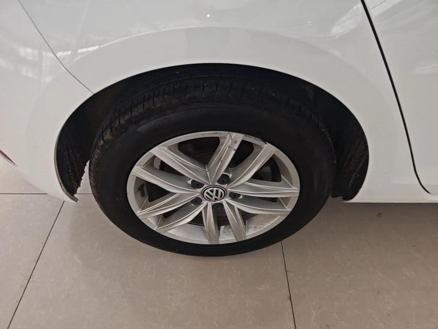 Volkswagen Golf 2018 230TSI Automatic Comfort Model — миниатюра 11