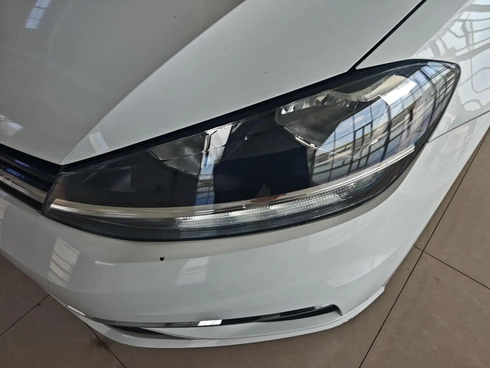 Volkswagen Golf 2018 230TSI Automatic Comfort Model — миниатюра 8