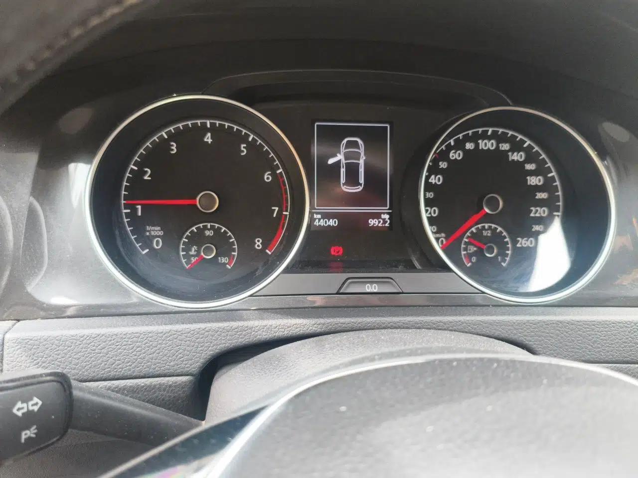 Volkswagen Golf 2019 1.6L Automatic Comfort Model China V Standard — миниатюра 9