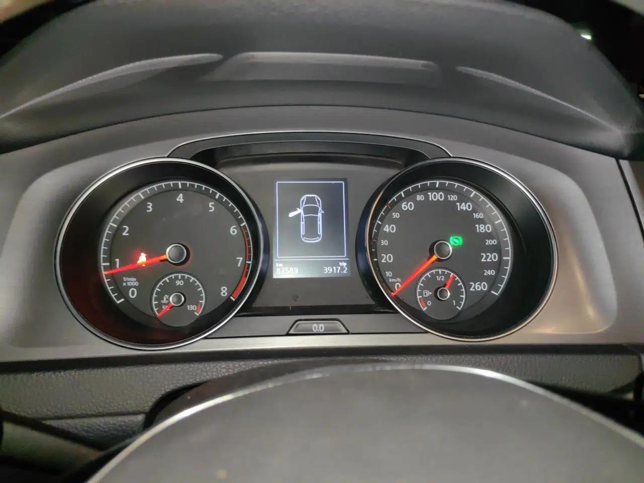 Volkswagen Golf 2016 230TSI Automatic Comfort Version — миниатюра 11