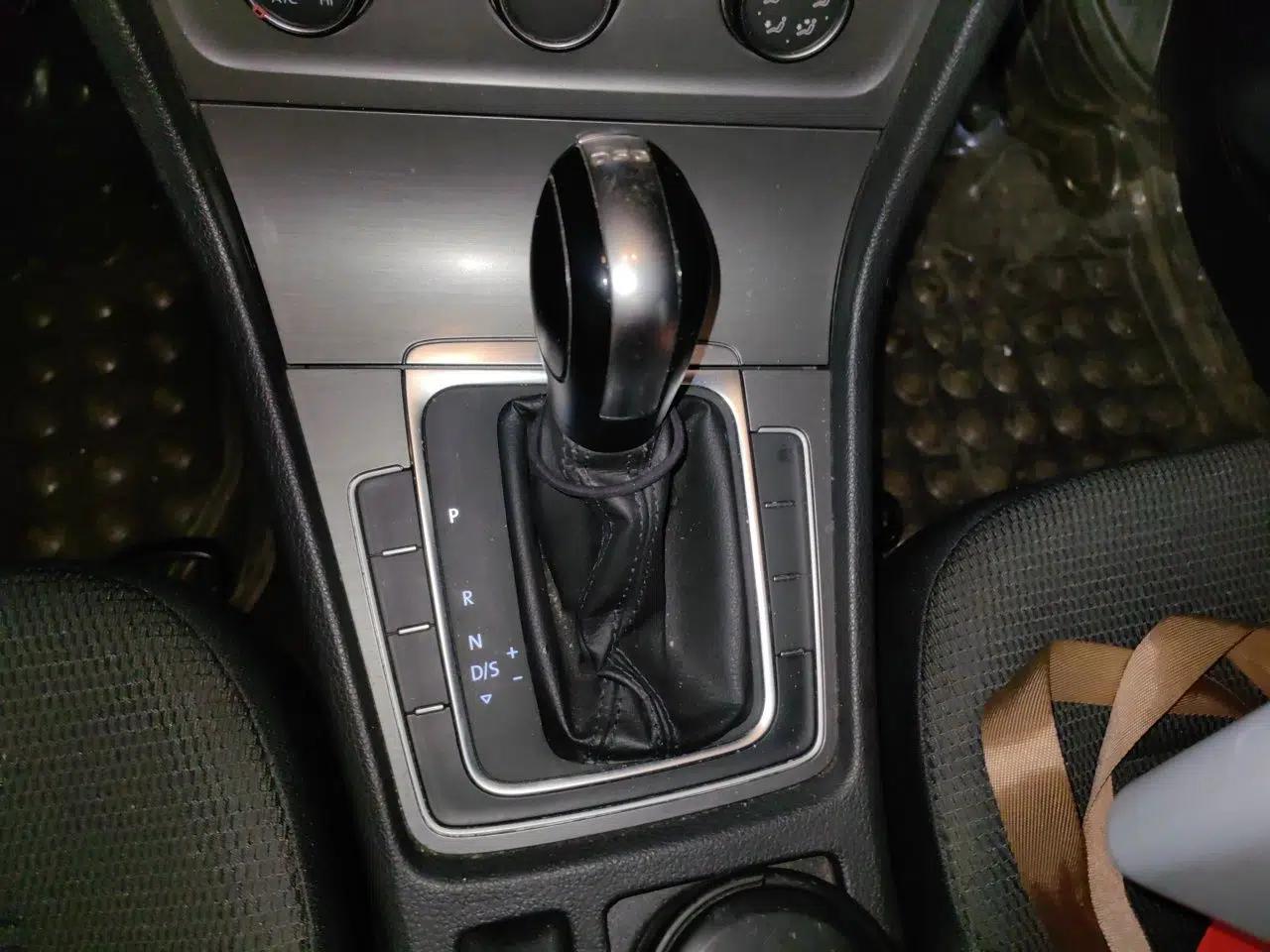 Volkswagen Golf 2016 230TSI Automatic Comfort Version — миниатюра 14